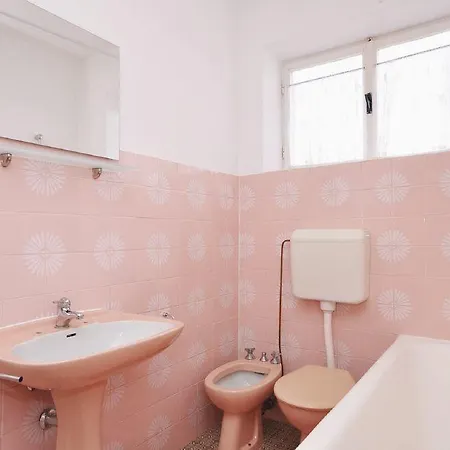 Apartment Apartment Brodarica 6 *